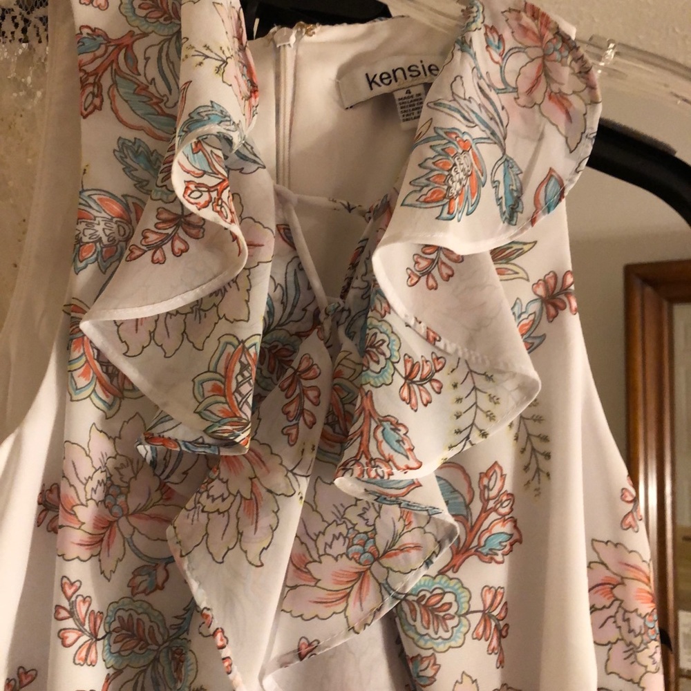 Kensie floral sleeveless dress size 4